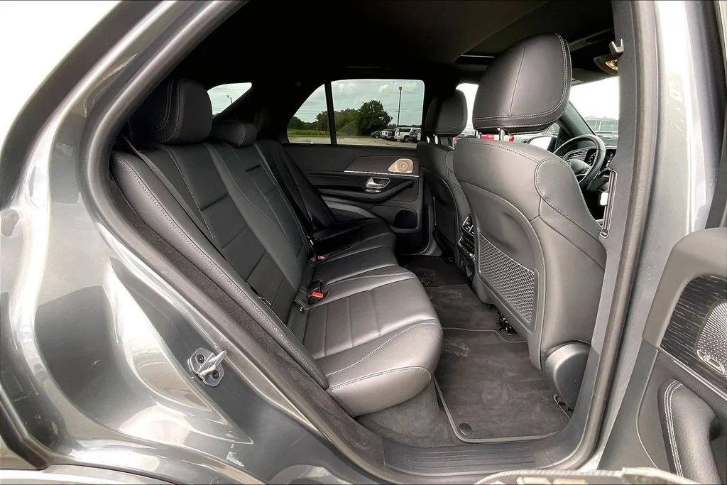Used 2025 Gray Mercedes-Benz GLE 450 image 22