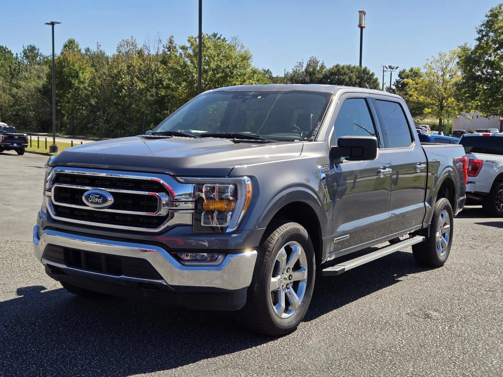 Used 2023 Gray Metallic Ford XLT image 2