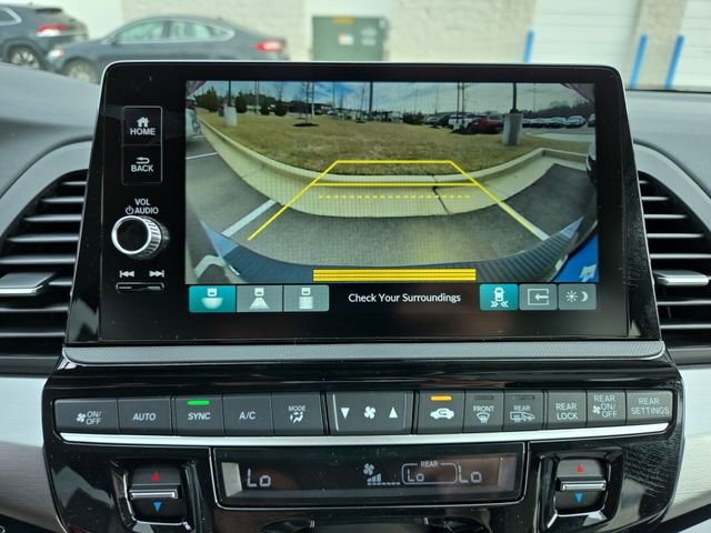 2026 Honda Odyssey Touring - Photo 13