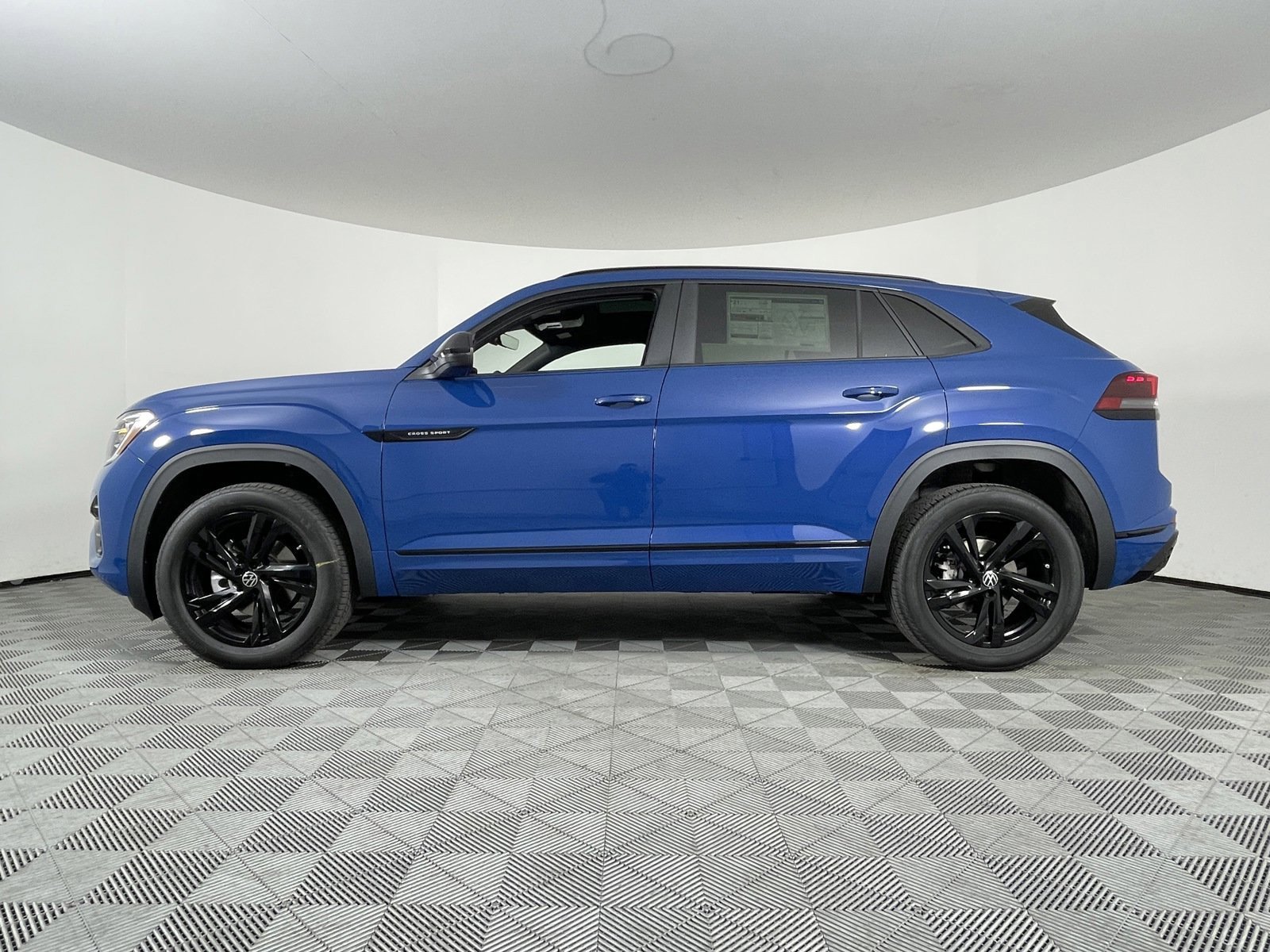 2025 Volkswagen Atlas Cross Sport SEL R-LINE - Photo 19