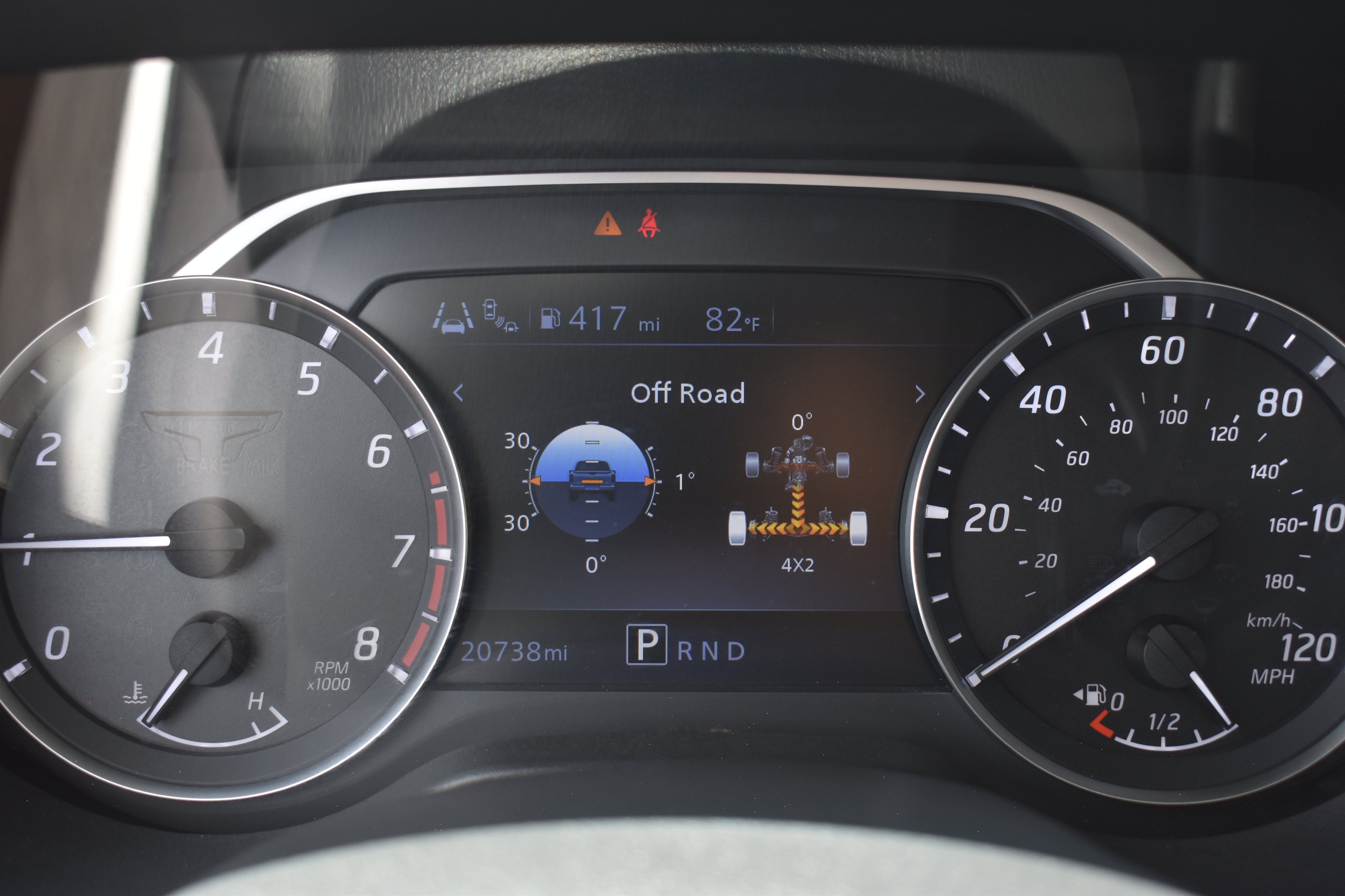Used 2023 Glacier White Nissan SV image 19
