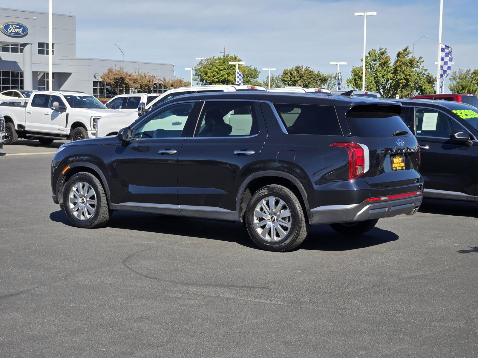 Used 2025 Moonlight Cloud Hyundai SEL image 8