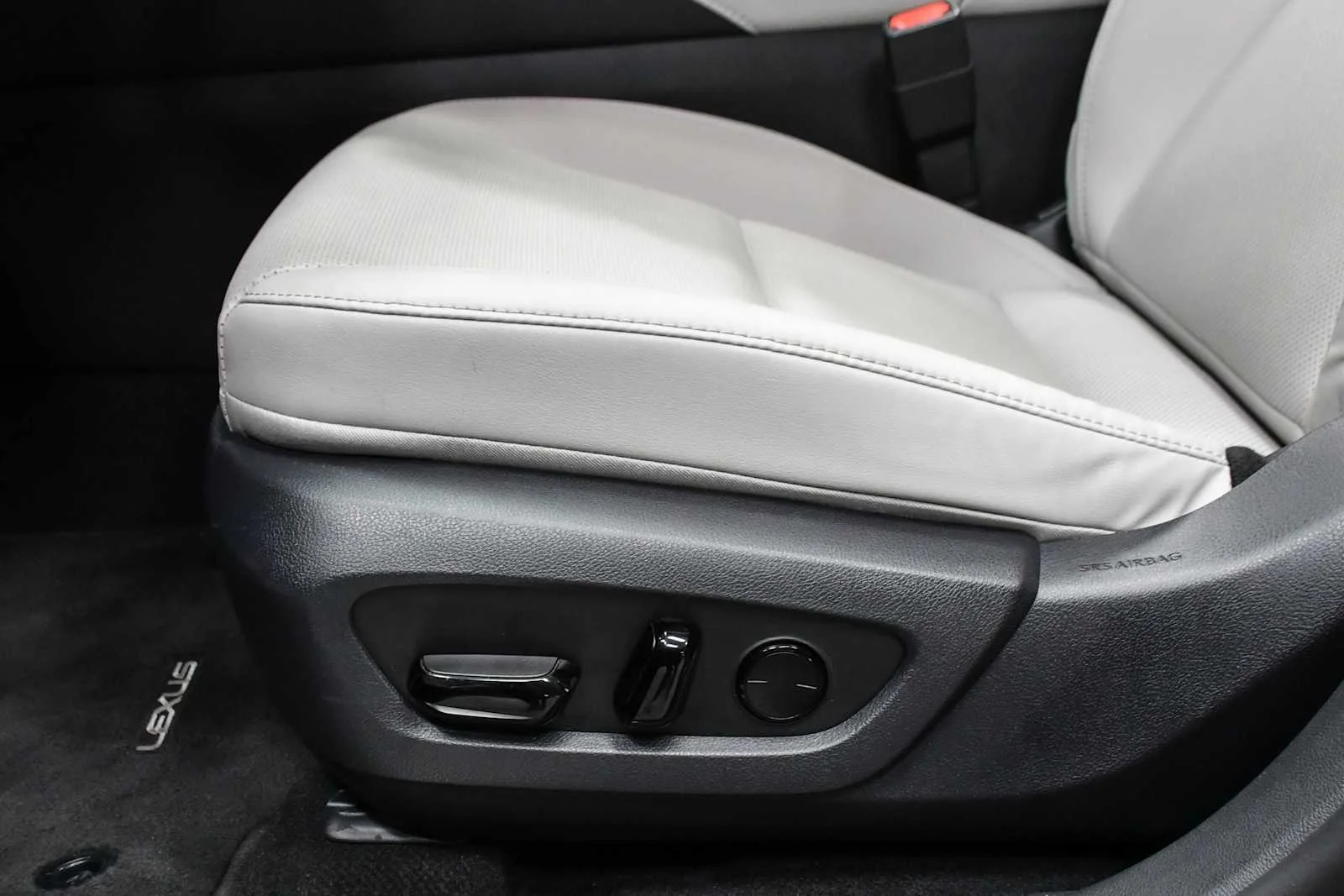 Used 2025 Caviar Lexus Premium image 16