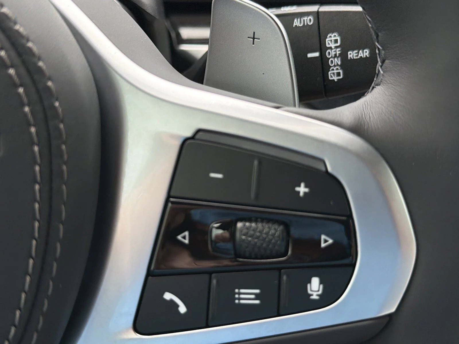 New 2027 Dravit Grey Metallic BMW xDrive40i image 36