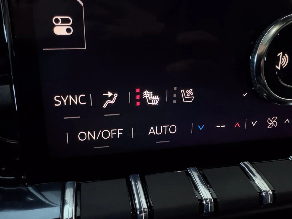 2026 GMC Yukon AT4 - Photo 27