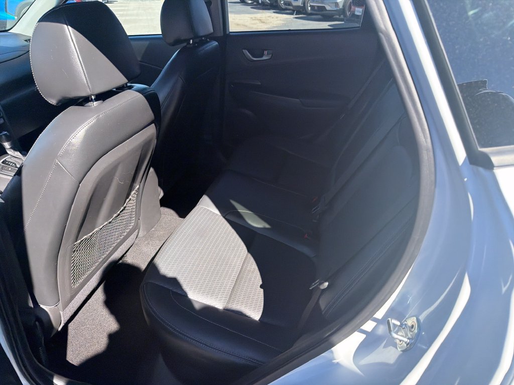 Used 2020 White Hyundai Ultimate image 14