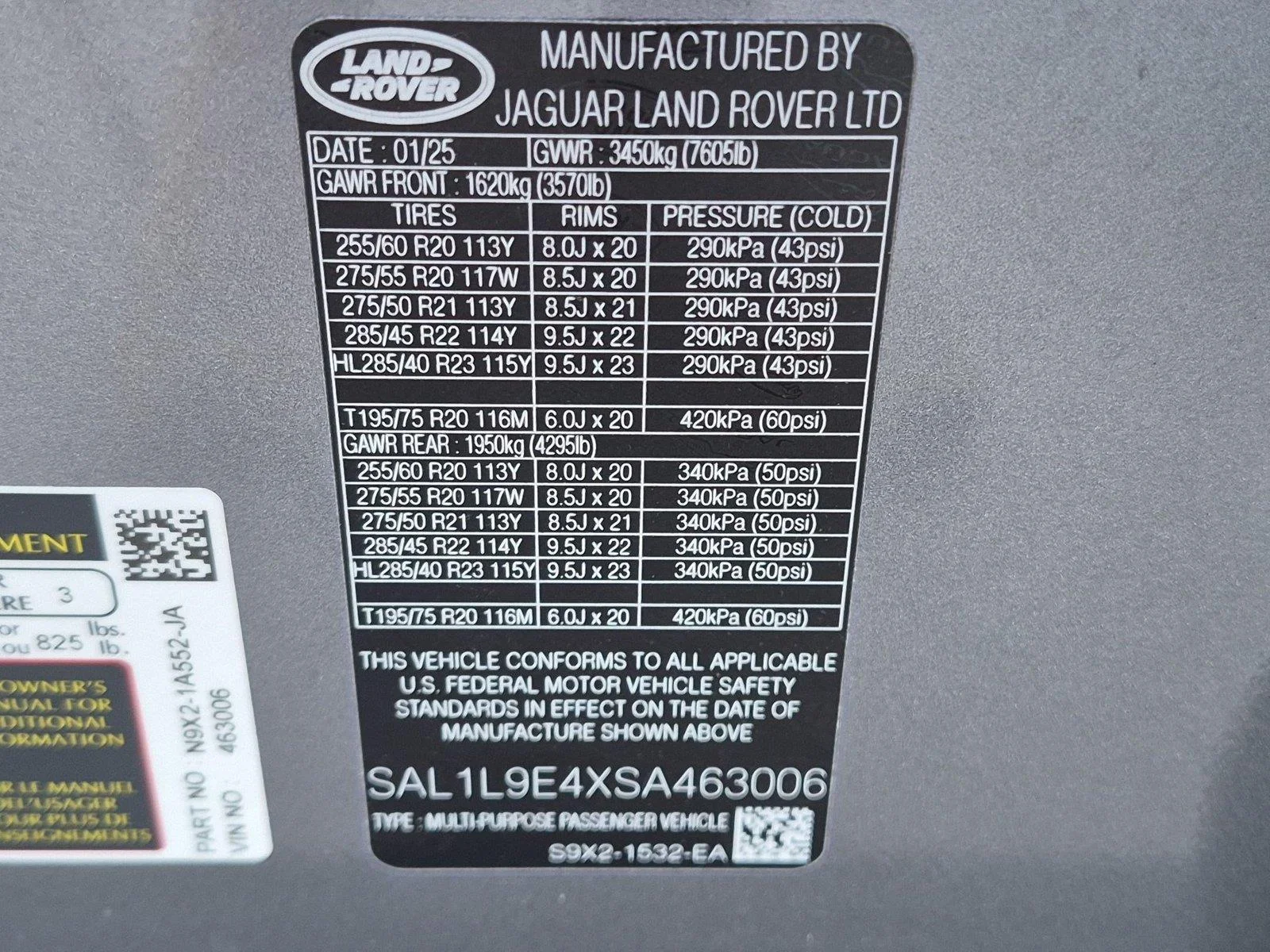 Used 2025 Eiger Grey Metallic Land Rover Dynamic SE image 34