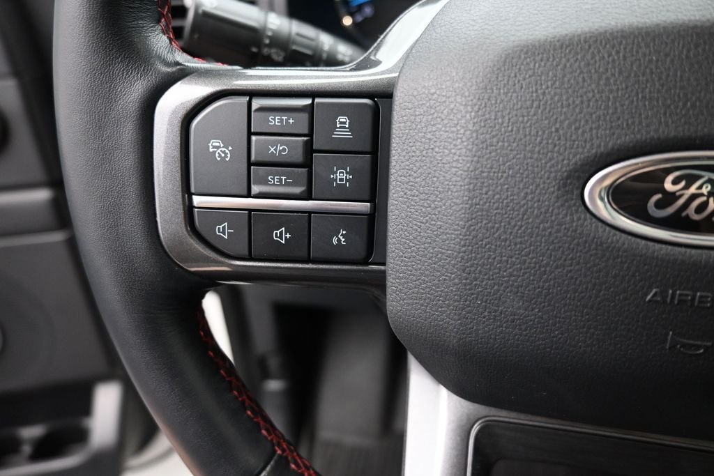 Used 2023 White Ford Limited image 3