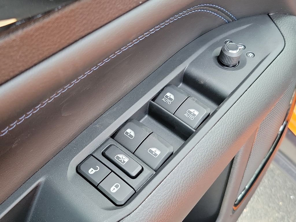 New 2026 Joose (DISC) Jeep Latitude image 19