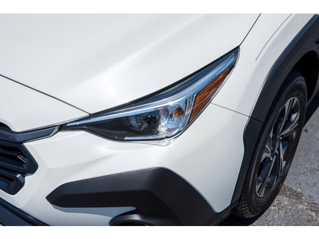 New 2026 CRYSTAL WHITE PEARL Subaru Premium image 9