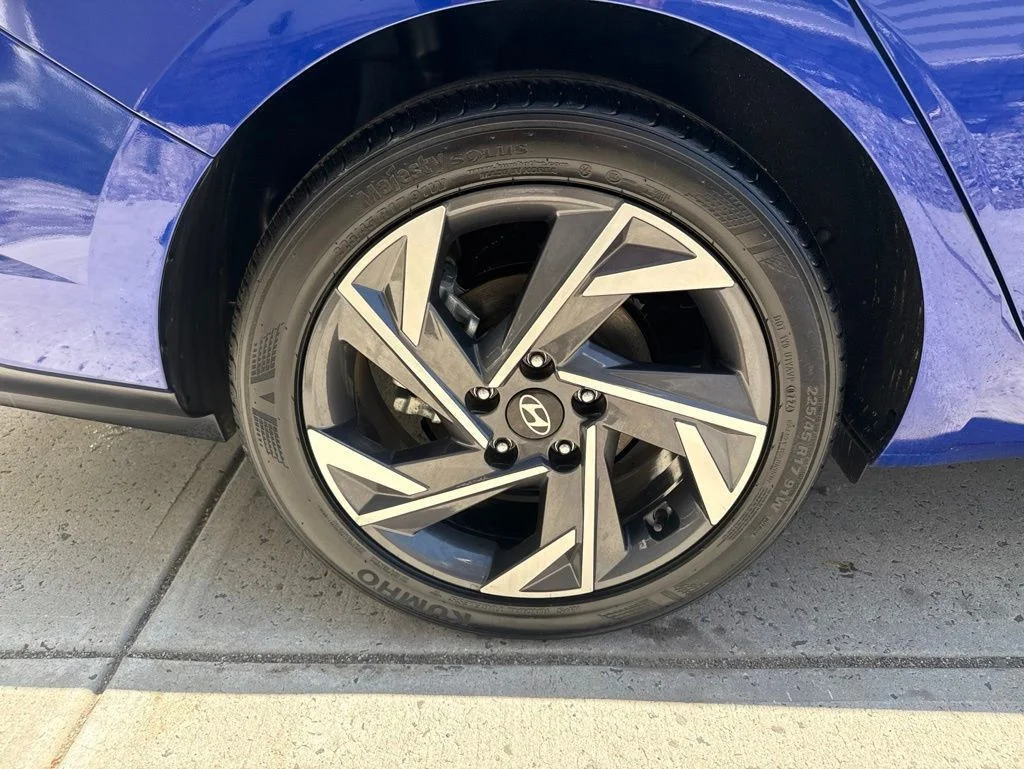 Used 2024 Blue Hyundai SEL image 60
