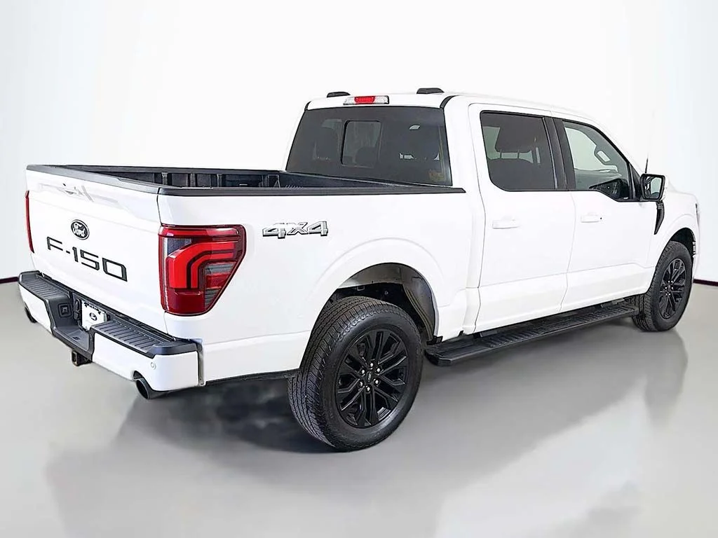 Used 2024 Star White Ford Lariat image 15