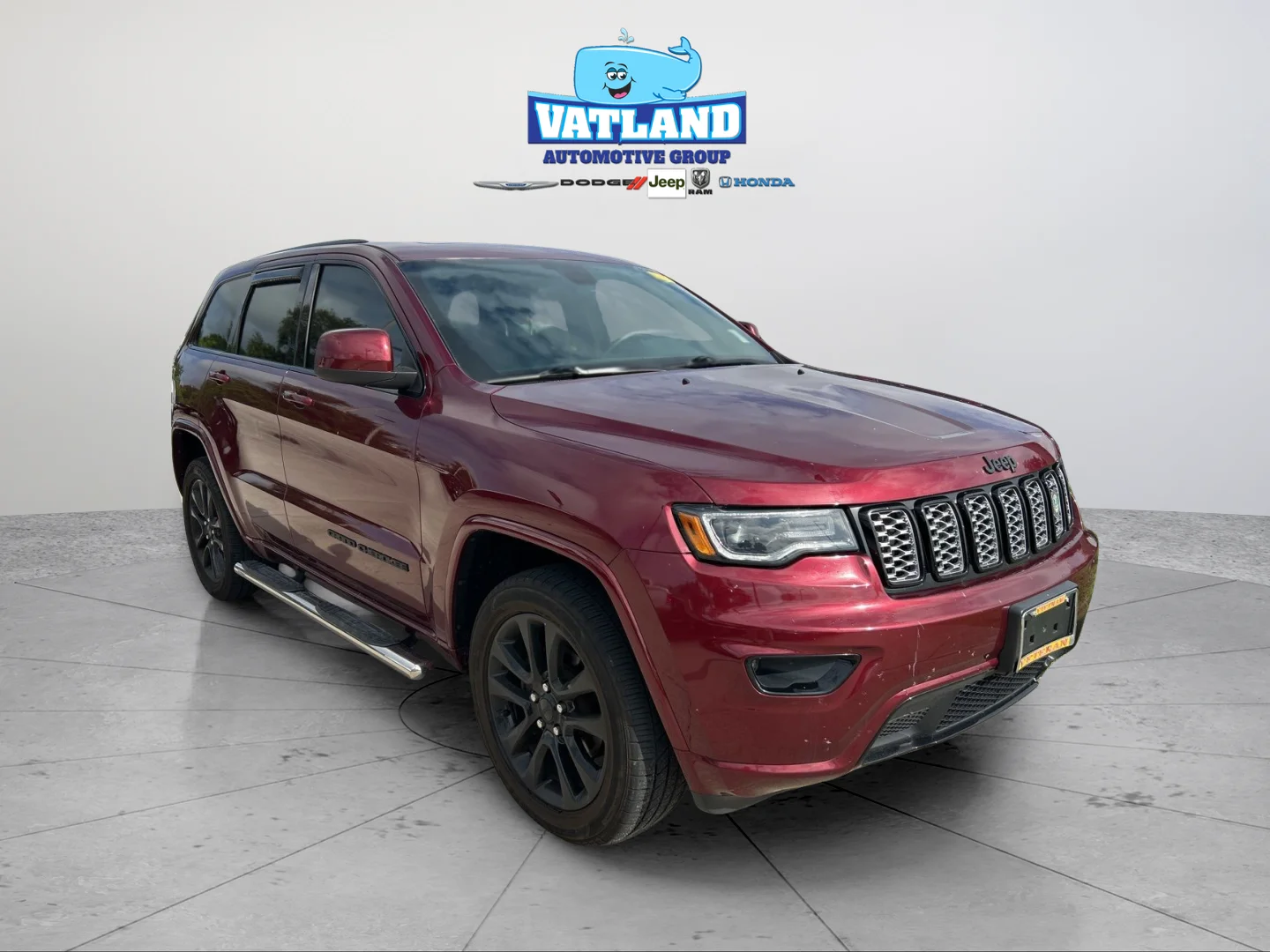 Used 2020 Velvet Jeep Altitude image 22