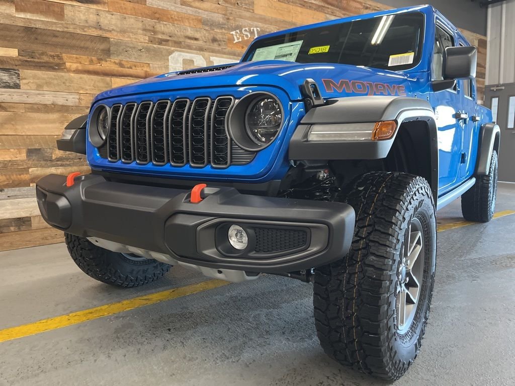 New 2026 Hydro Blue Pearl-Coat Exterior Paint Jeep Mojave image 16