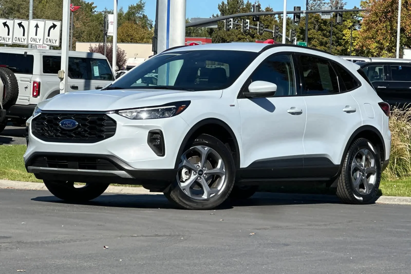2025 Ford Escape ST-Line Select