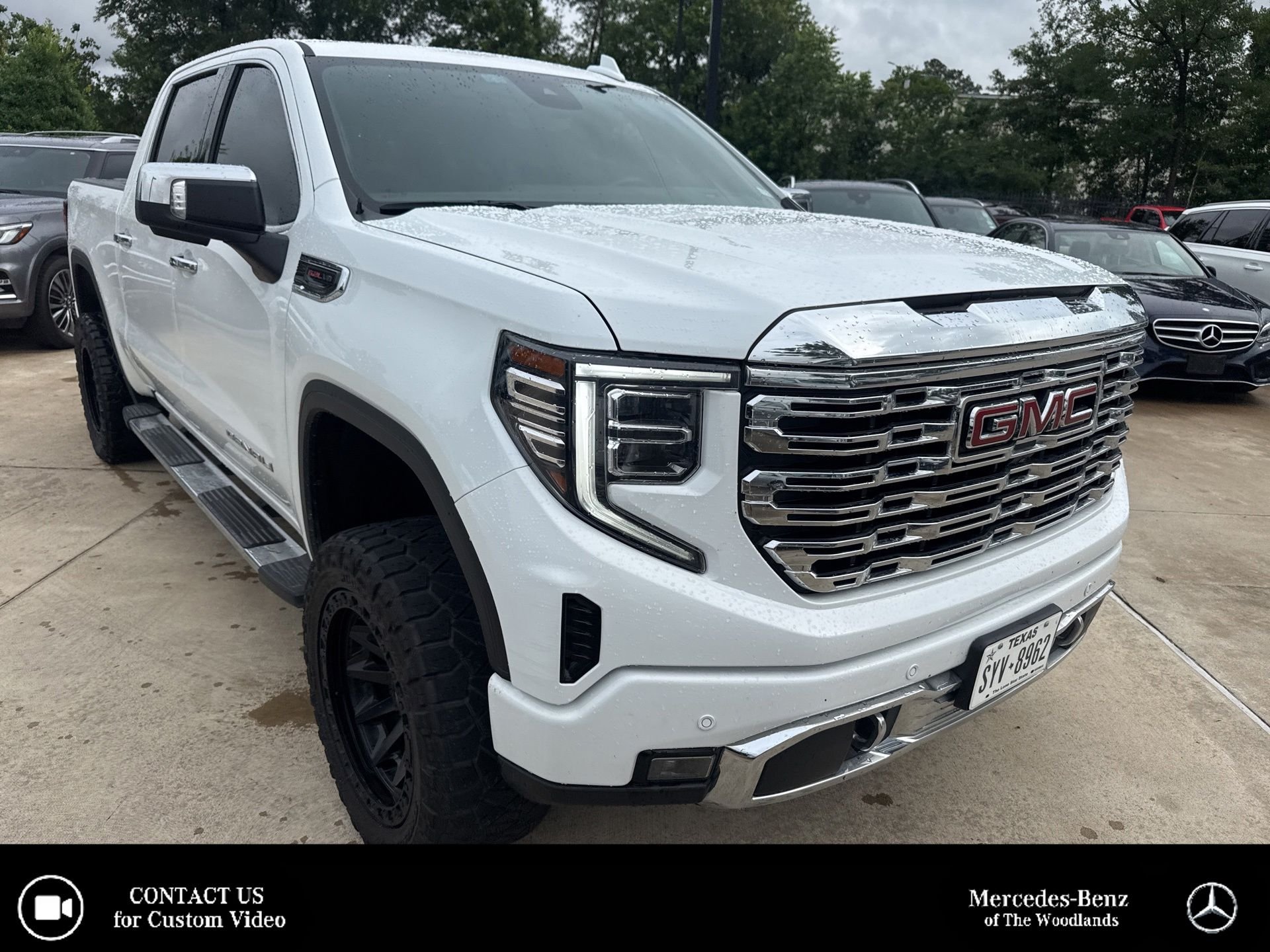 2023 GMC Sierra 4WD Crew Cab Short Box Denali's photo