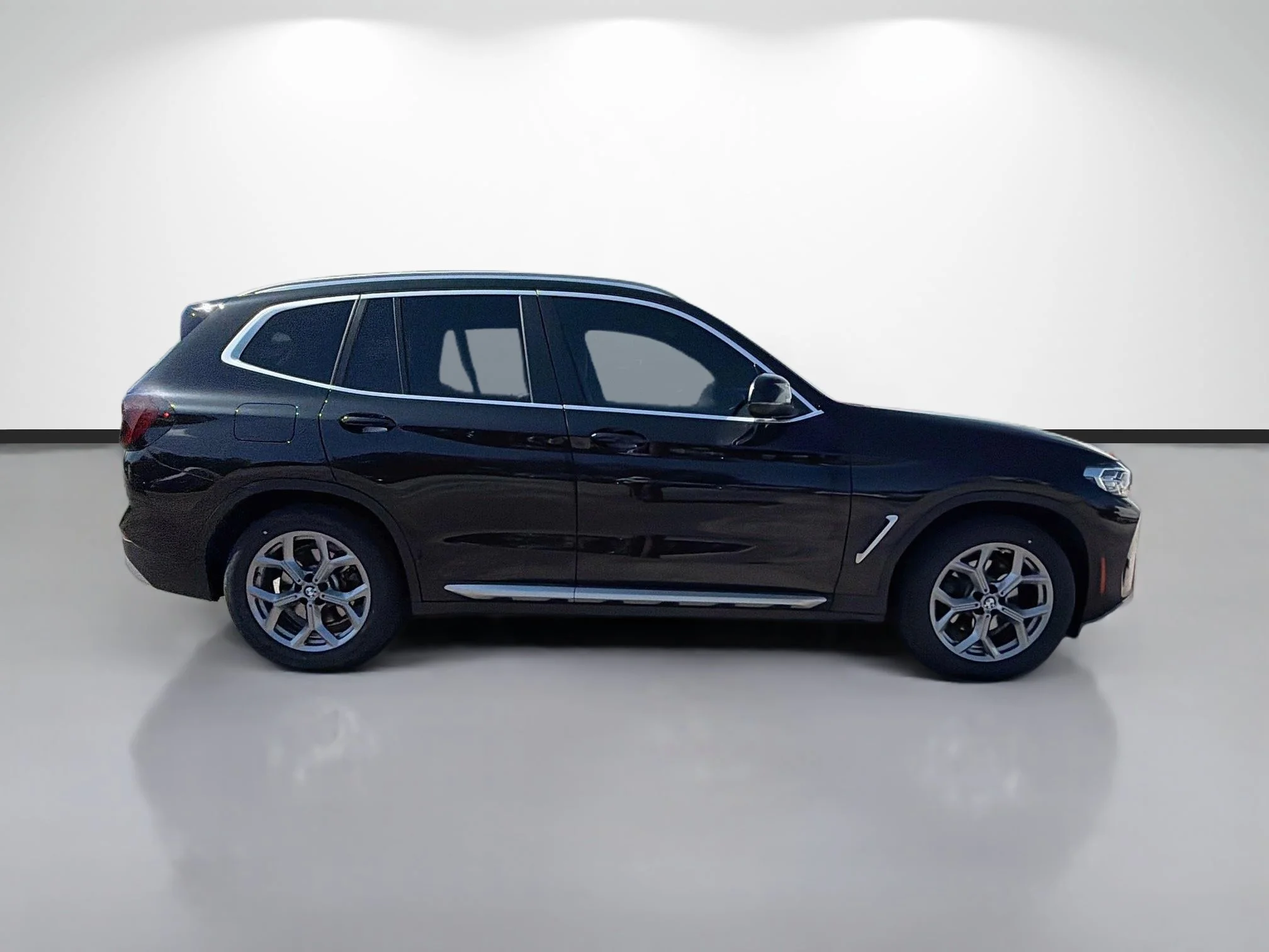 Certified Used 2024 Black Sapphire Metallic BMW xDrive30i image 2