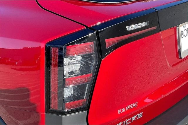 Used 2026 Red Nissan SR image 28