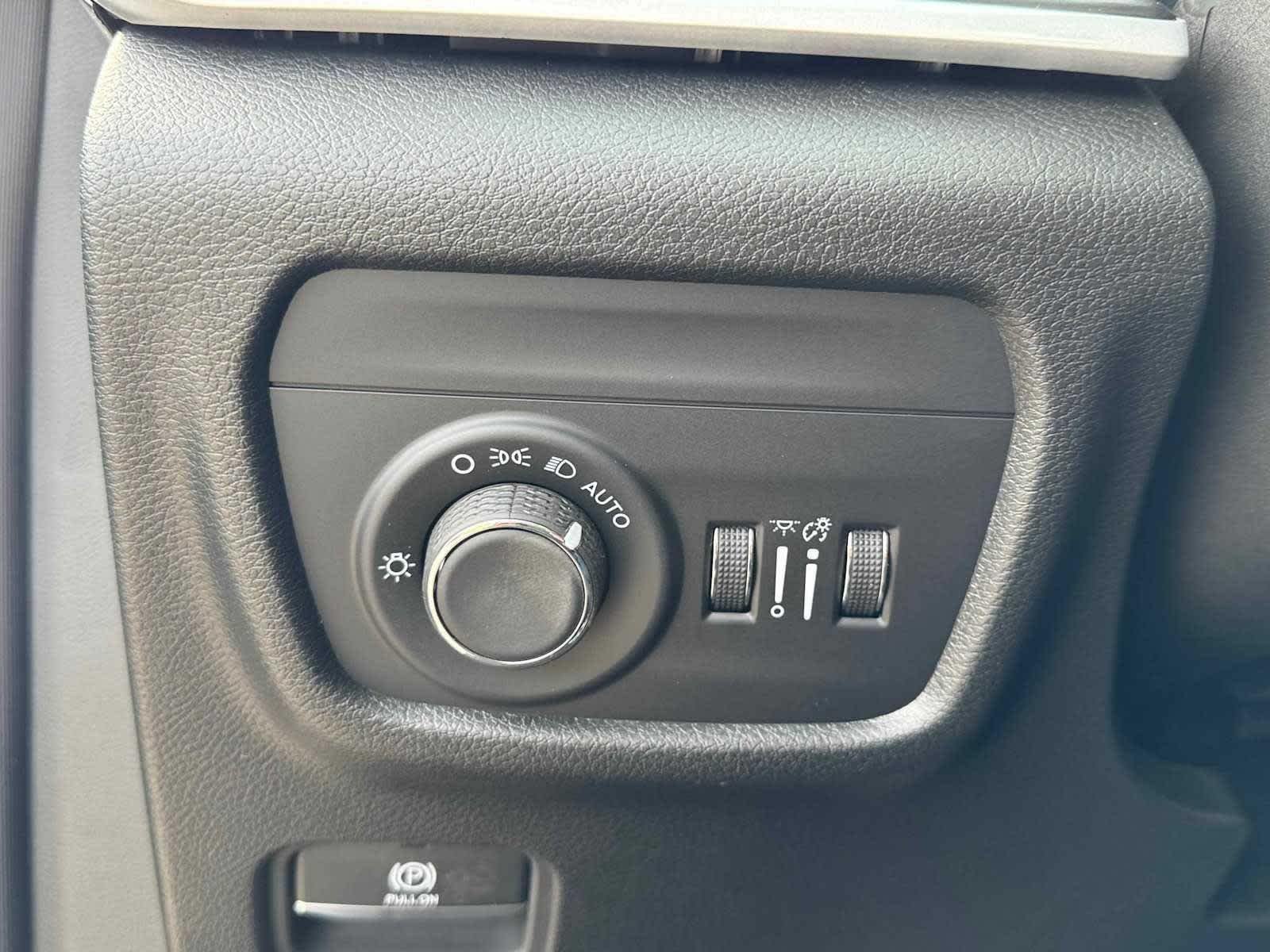 2025 Jeep Grand Cherokee Altitude - Photo 22