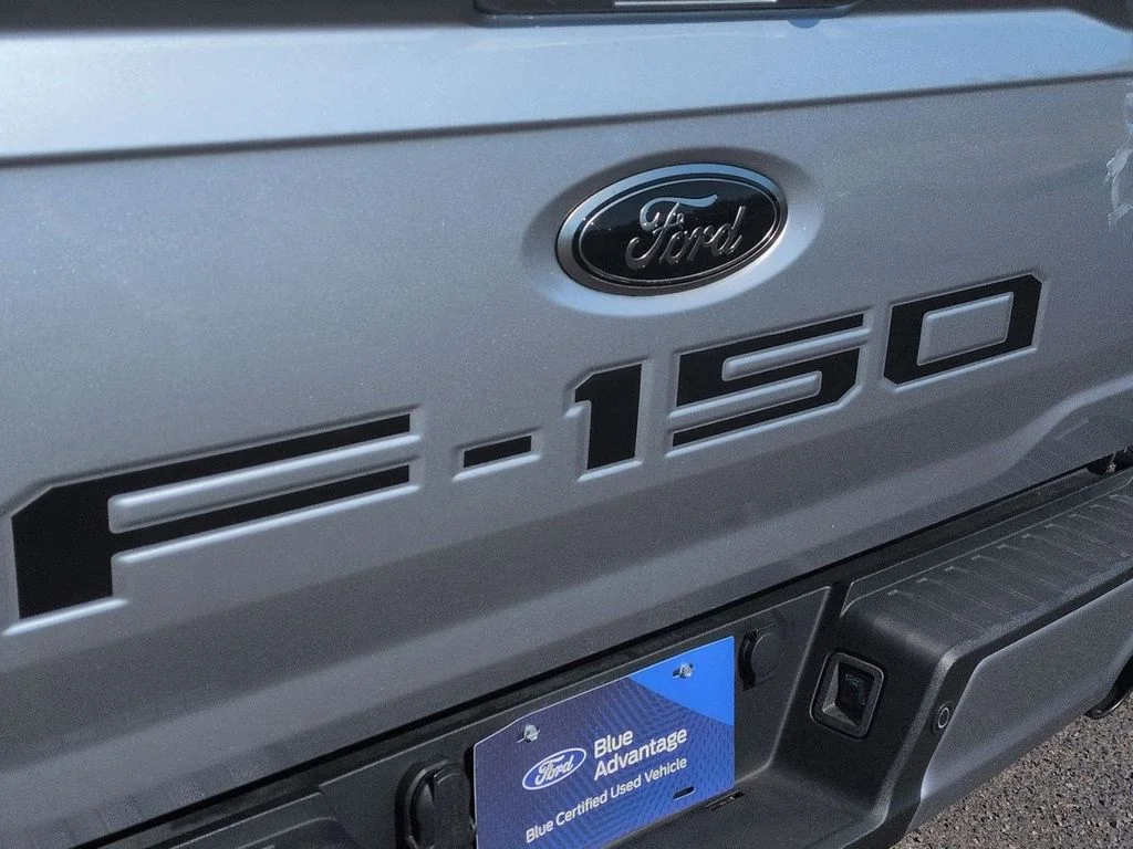 Used 2023 Silver Metallic Ford Lariat image 28