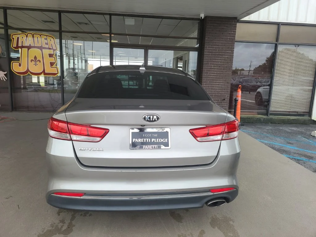 Used 2017 Silver Kia LX image 4