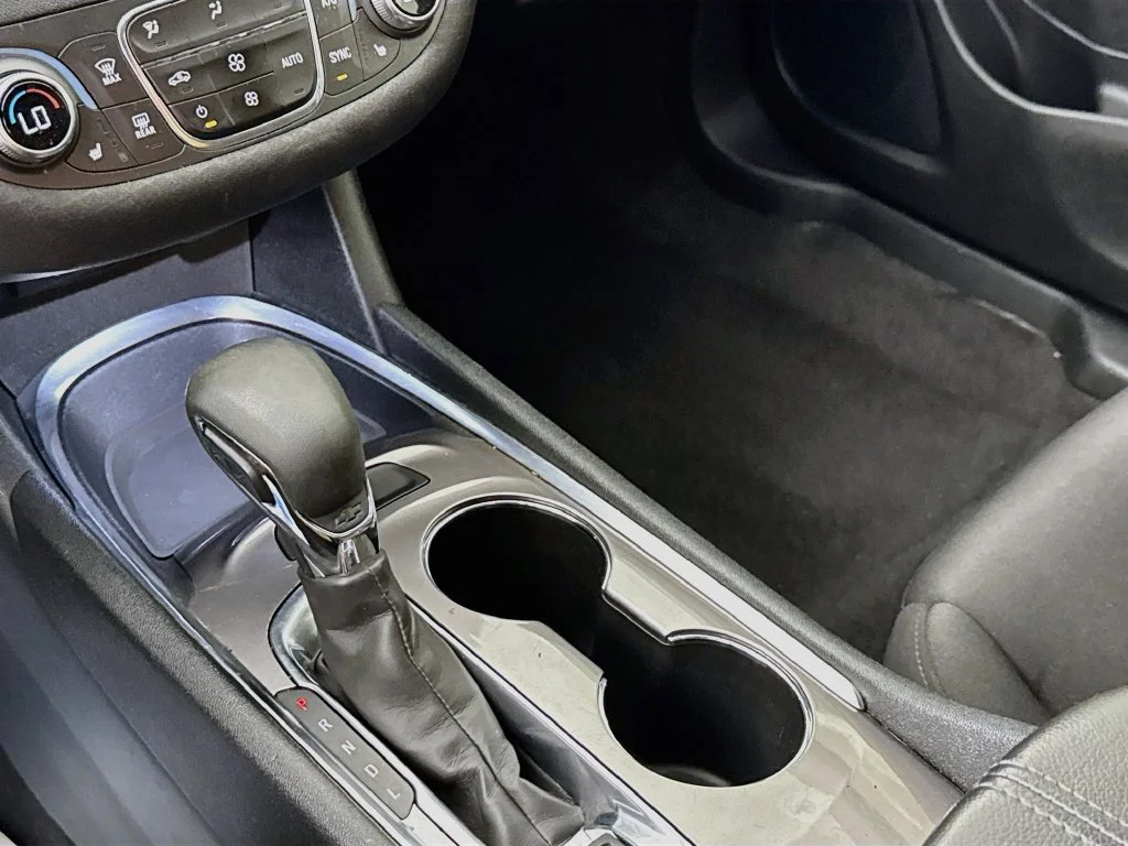 Used 2022 Silver Chevrolet LT image 19