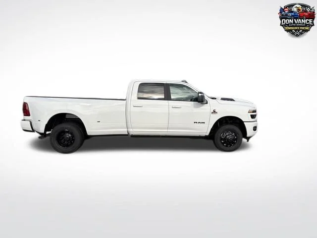 2026 RAM 3500 Laramie - Photo 6