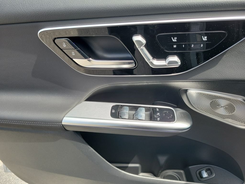 New 2026 Cirrus Silver Metallic Mercedes-Benz GLC 300 image 18