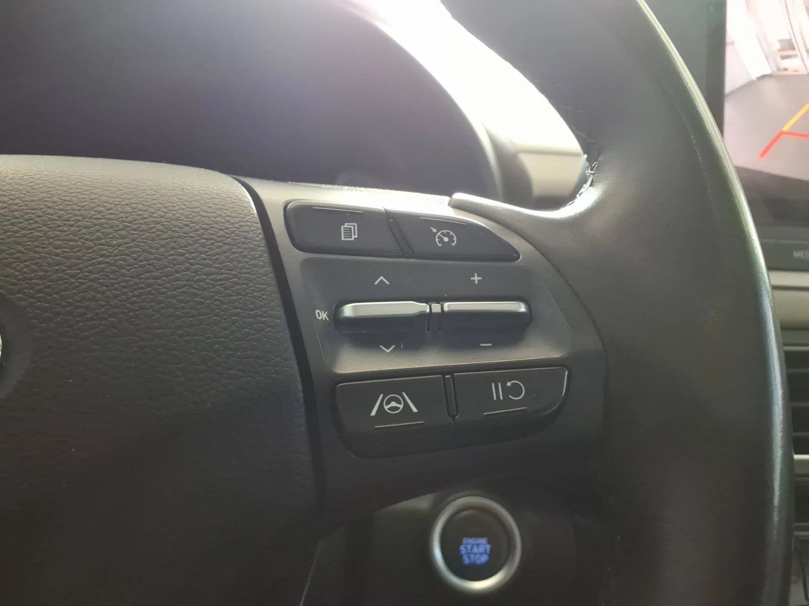 Used 2022 Pulse Red Hyundai SEL image 29
