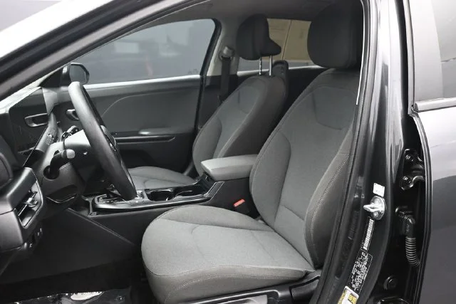 Used 2025 Gray Kia LX image 5