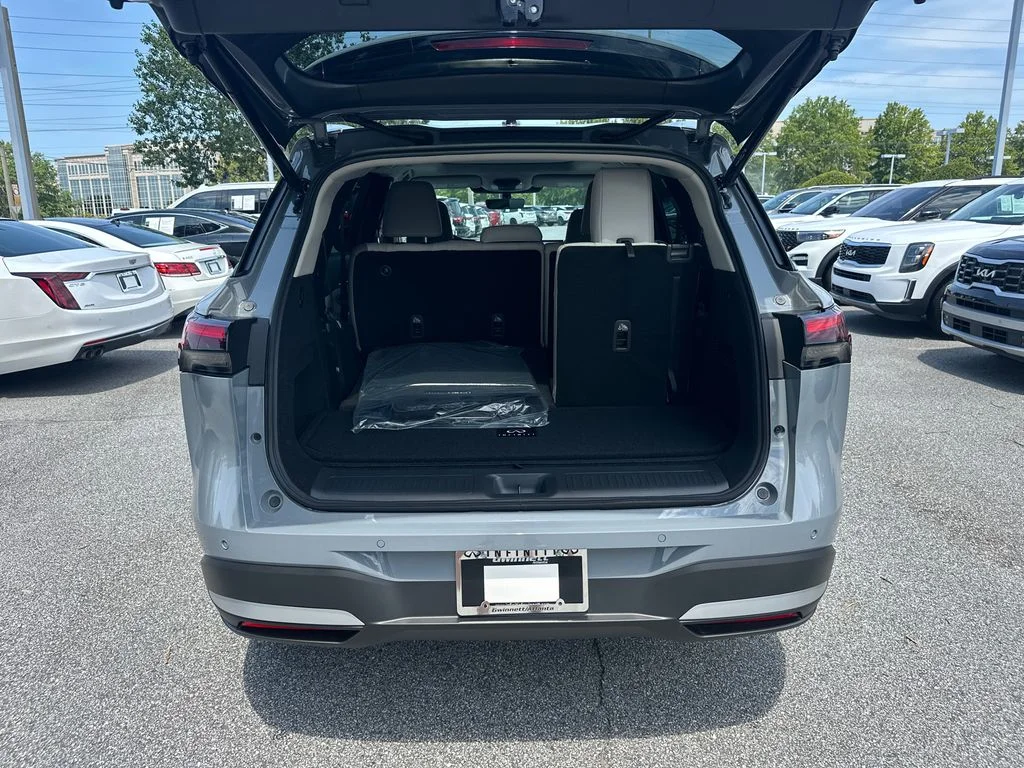New 2027 Gray INFINITI LUXE image 18