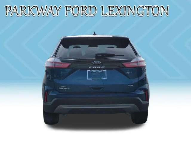 Used 2024 Blue Ford SEL image 4