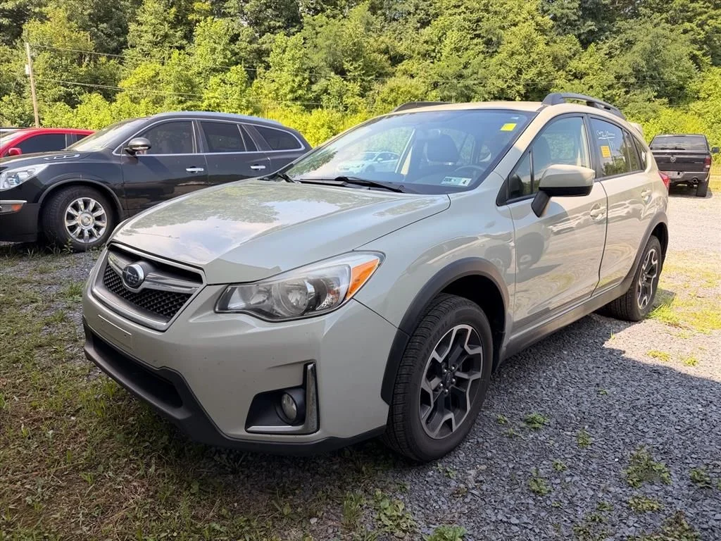Used 2017 Beige Subaru 2.0i Premium image 2
