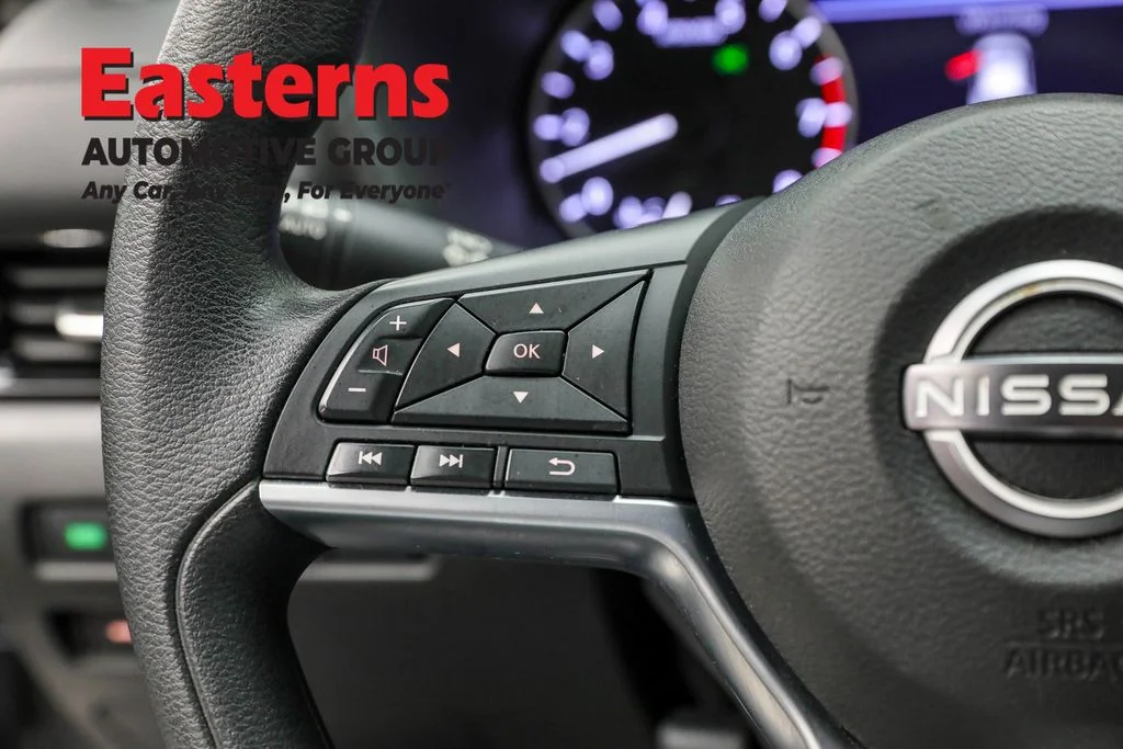 Used 2024 Gray Nissan SV image 15