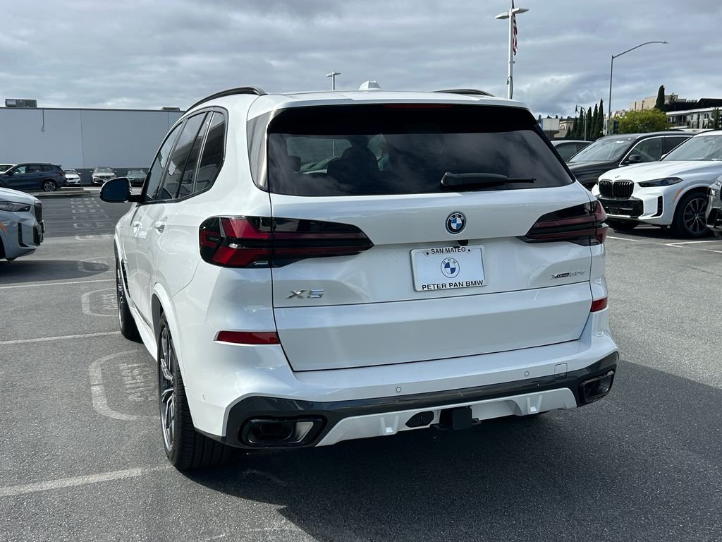 New 2026 BMW X5 xDrive50e SUV in San Mateo #B50377 | Peter Pan BMW
