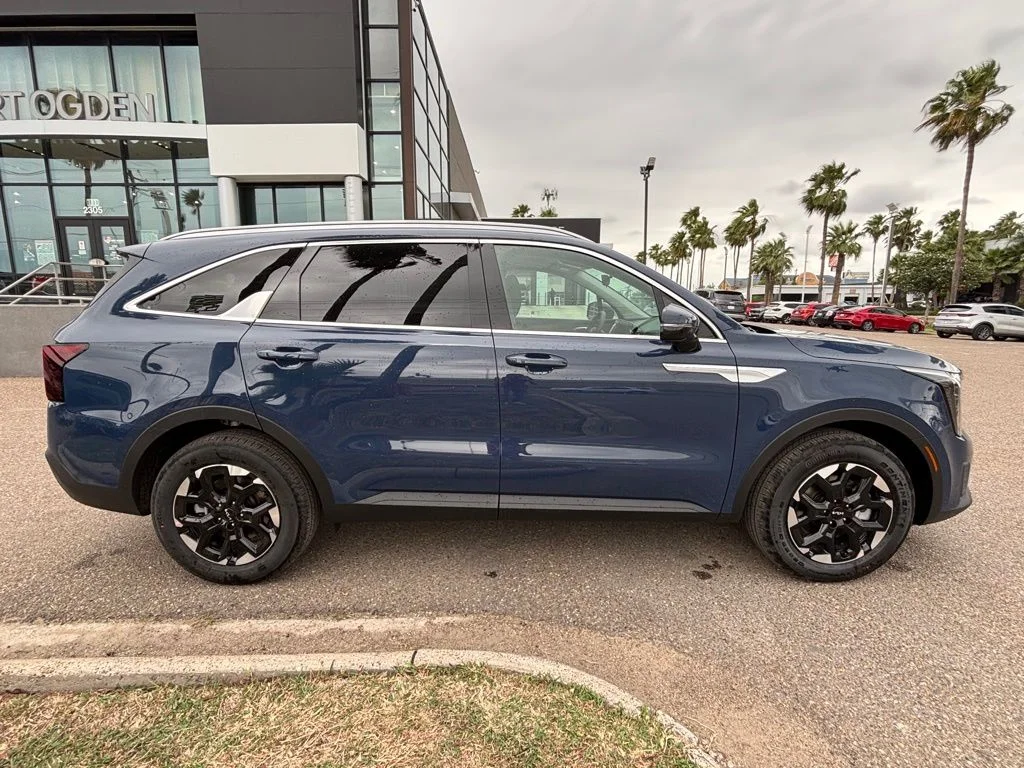 2025 Kia Sorento S - Photo 7
