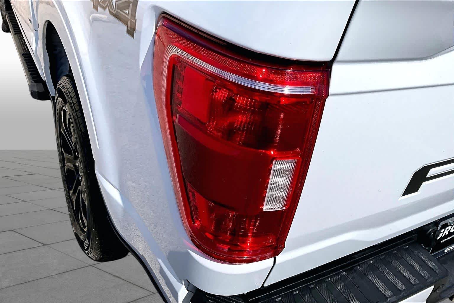 Used 2023 Oxford White Ford XLT image 28