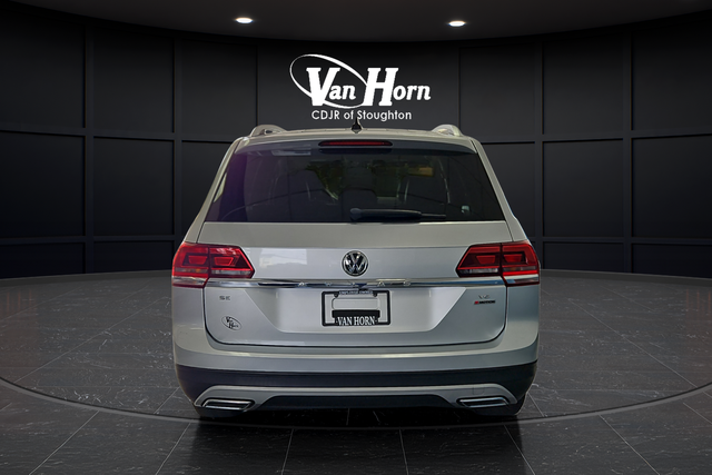 Used 2018 Reflex Silver Metallic Volkswagen 3.6L V6 SE image 6
