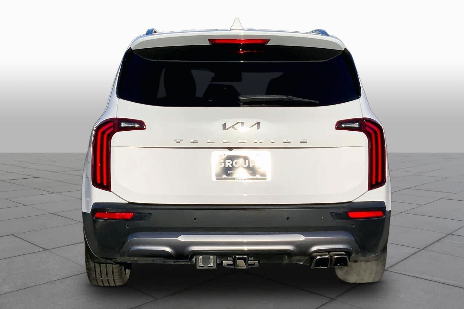 Used 2022 Glacial White Pearl Kia SX image 5