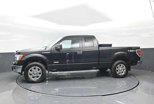 Used 2014 Tuxedo Black Metallic Ford XLT image 4