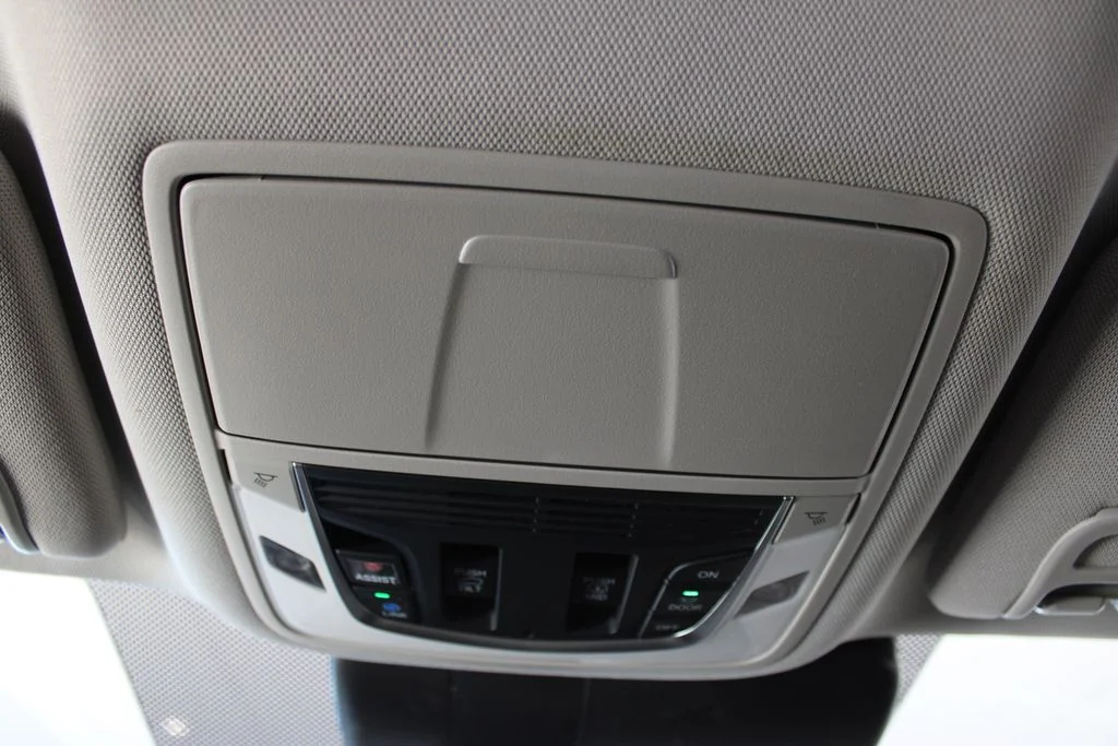 New 2026 Platinum White Pearl Acura Technology Package image 32