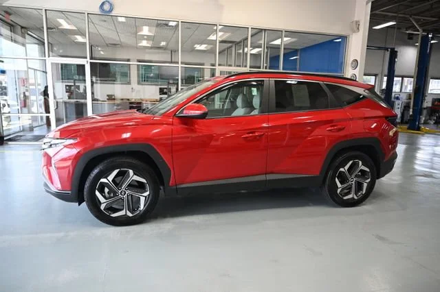 Used 2023 Red Hyundai SEL image 7