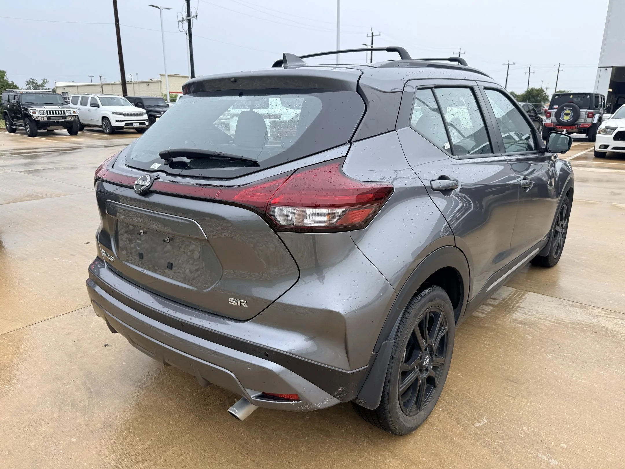 Used 2023 Gray Nissan SR image 5