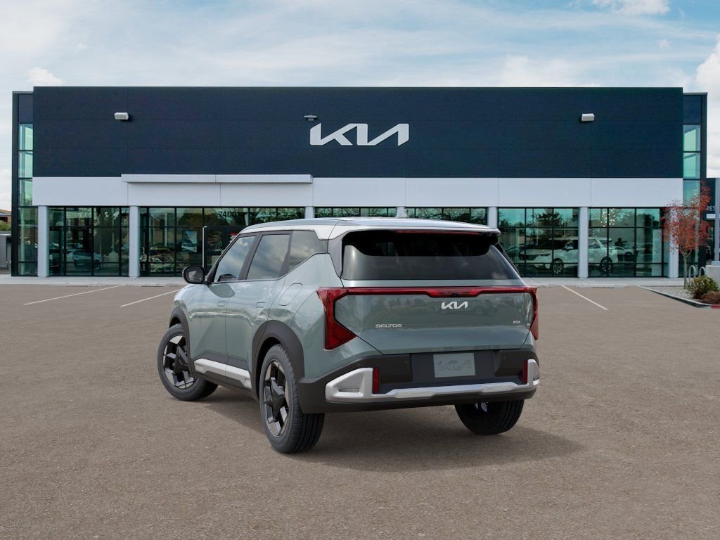 New 2027 Green Kia EX image 4