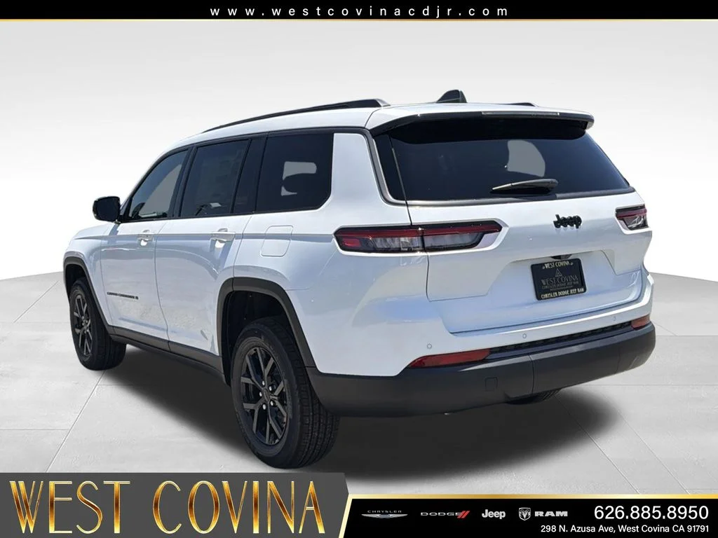 New 2026 Bright White Clearcoat Jeep Altitude image 10