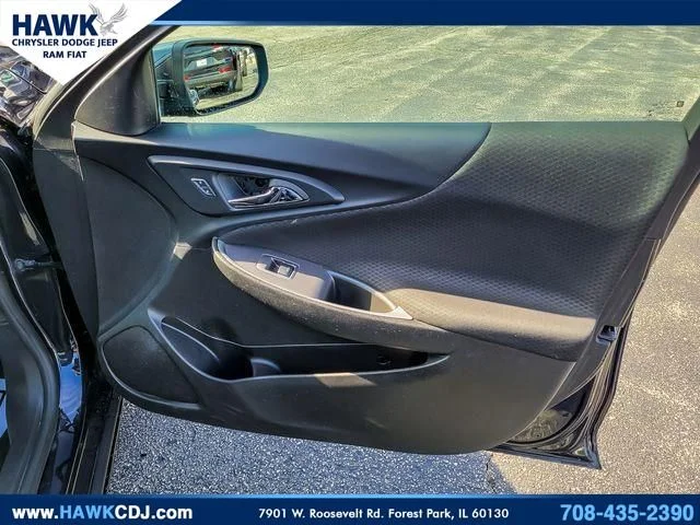 Used 2023 Gray Chevrolet LT image 28