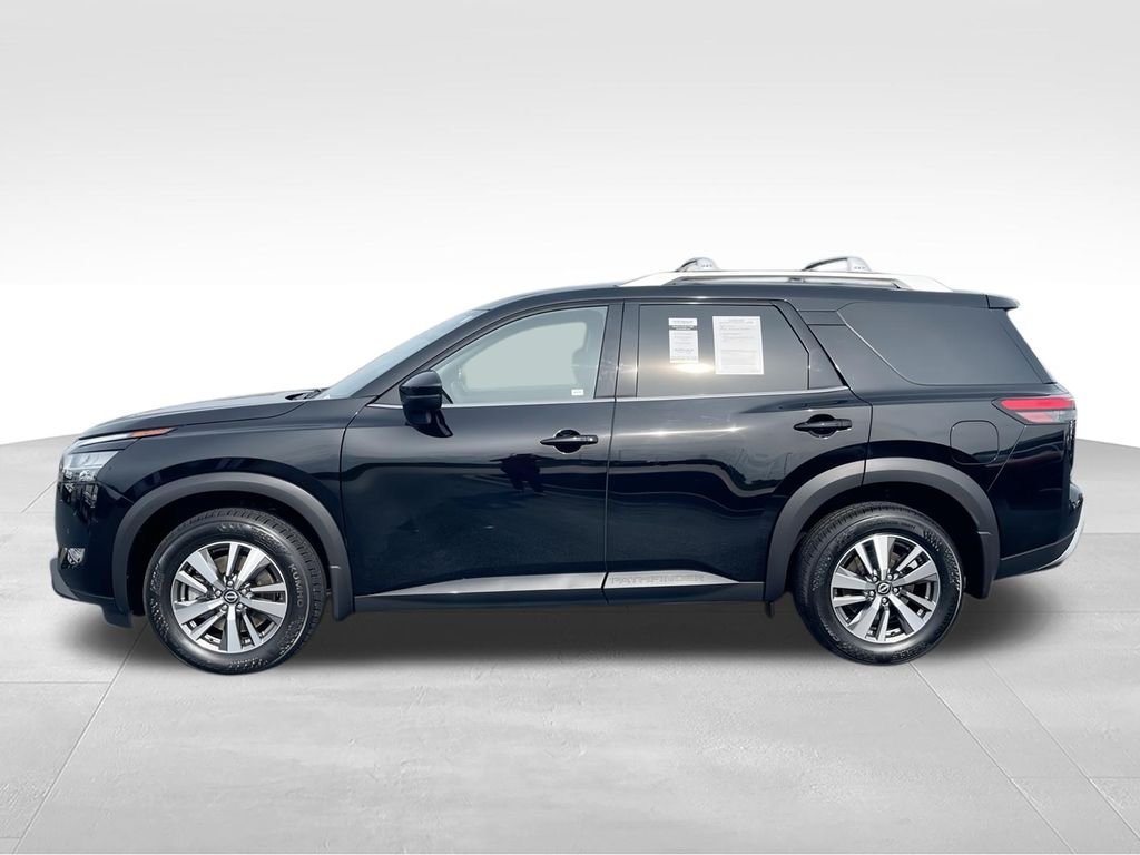 Used 2023 Black Nissan SL image 5