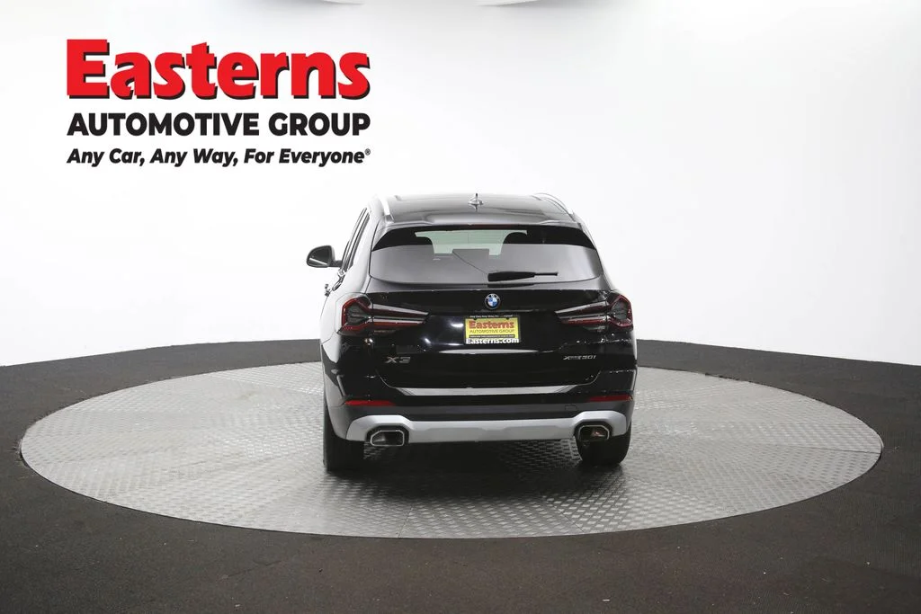 Used 2024 Black BMW xDrive30i image 41