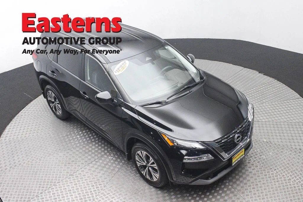 Used 2023 Black Nissan SV image 3
