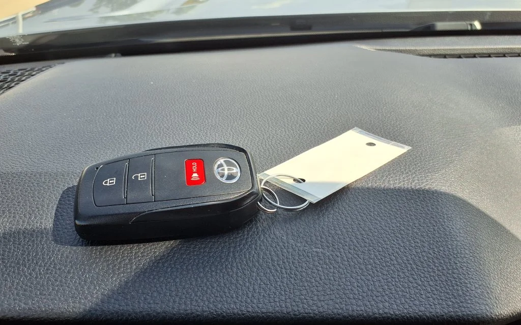 Used 2025 Silver Toyota SR5 image 33